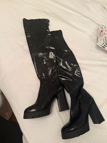 Qadın dizüstü çəkmə – qara, qalın dabanlı və platformalı - Model lalafo.az -da Qadın dizüstü çəkmə – qara, qalın dabanlı və platformalı - Model