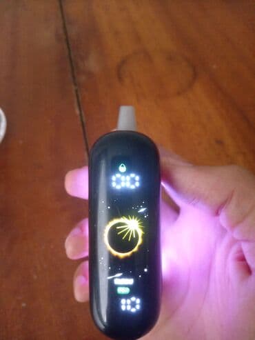 İşlənmiş dad kola yağ vurulub Vozol elektron siqaret (vape) cihazı - lalafo.az -da İşlənmiş dad kola yağ vurulub Vozol elektron siqaret (vape) cihazı -