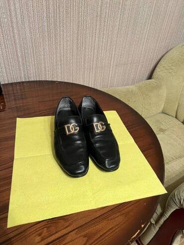 42 razmeri toy üçün ayaqqabı satilir qara rəng az işlənmiş 15 manat lalafo.az -da 42 razmeri toy üçün ayaqqabı satilir qara rəng az işlənmiş 15 manat